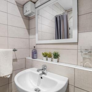 Ένα μπάνιο στο Clifden Nook 1 +9 φωτογραφίες