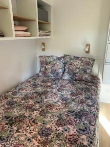 Katil atau katil-katil dalam bilik di GIGARO SYLVABELLE SEA Duo A