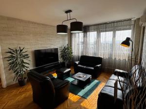 Μια τηλεόραση ή/και κέντρο ψυχαγωγίας στο Apartment 36