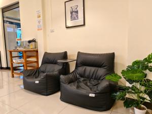 Ein Sitzbereich in der Unterkunft TIMN Hostel Female Only