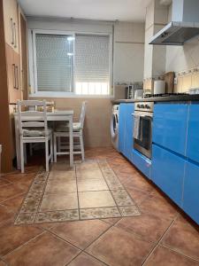 Køkken eller tekøkken på habitacion acogedora con limpieza incluida- buena conexion