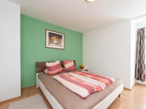 Postel nebo postele na pokoji v ubytování Special Apartment in Walchen with Private Terrace