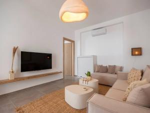 Fotografie z fotogalerie ubytování Pounta Condo 1 - Shared pool v destinaci Pounda