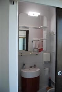 Koupelna v ubytování Hôtel Azur
