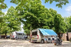 因普鲁内塔hu Firenze Certosa camping in town的相册照片