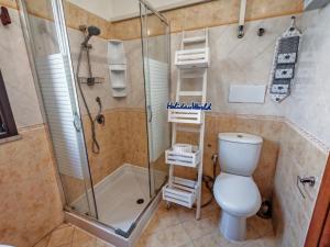 Koupelna v ubytování Villa Biancolilla by Holiday World + 30 fotografií