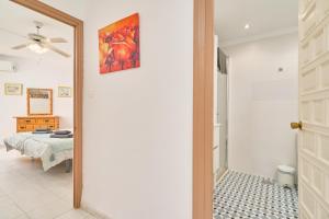 Posteľ alebo postele v izbe v ubytovaní Large One Bed Apt