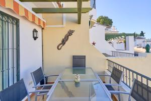 Balkón nebo terasa v ubytování Nerja Townhouse Burriana
