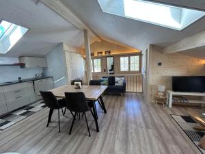 Dapur atau dapur kecil di Alpenchalet Haldeli Ferienwohnung