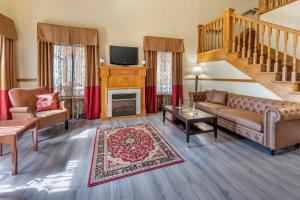 Khu vực ghế ngồi tại Quality Inn Greenville North