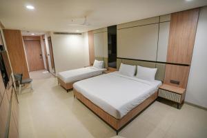 Fotografie z fotogalerie ubytování Hotel Shubham Celebrations-Miyapur v destinaci Lingampalli