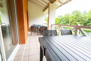 Balkón nebo terasa v ubytování L'appart des pins + 5 fotografií