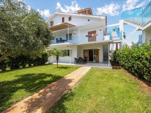 Κήπος έξω από το I Giardini di Athena- Athena Resort