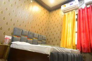 Foto sihtkohas Ayodhya asuva majutusasutuse Bajrangbali guest house galeriist