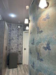 Un baño de Shine Hill შაინ ჰილი