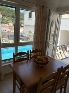 Bazén v ubytovaní Pucisca Vero Apartments alebo v jeho blízkosti