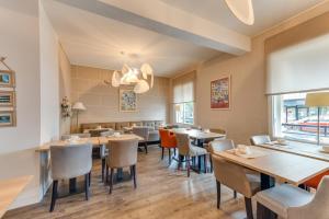 Posezení v ubytování Brit Hôtel Confort Cléria Lorient Centre