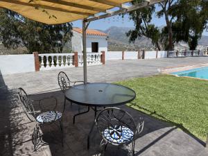 Swimmingpoolen hos eller tæt på Nerja Paradise Rentals - Villa Alminares