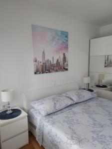 Posteľ alebo postele v izbe v ubytovaní Apartment West + 30 fotografií