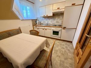 Kuchyň nebo kuchyňský kout v ubytování Landhaus Scherling