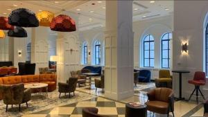 Un lugar para sentarse en Warwick Allerton Chicago