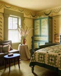 Ένα ή περισσότερα κρεβάτια σε δωμάτιο στο Six Bells Countryside Inn +51 φωτογραφίες