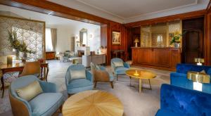 Posezení v ubytování Hotel Claridge Paris