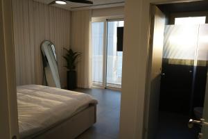 Gallery image of Prince Palace Hadera Beach Resort in H̱adera