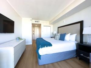 Postel nebo postele na pokoji v ubytování MVR Balcony Suite You will Want to Book Fast