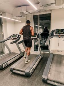 Fitness centrum a/nebo fitness zařízení v ubytování ONOMO ALLURE ABIDJAN BAOBAB