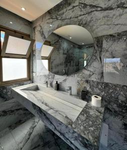 Vannituba majutusasutuses Villa Luxueuse avec Vue Panoramique