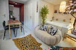 Fotografie z fotogalerie ubytování Spa sous le Mokuren - Escapade Zen à Blois v destinaci Blois + 18 fotografií