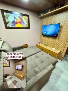 TV a/nebo společenská místnost v ubytování Apto NOVO - Vila Telebrasília 7min do Aeroporto