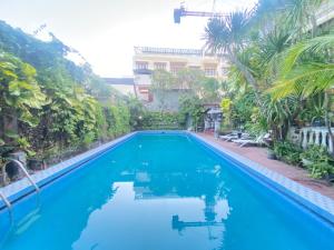 Foto dalla galleria di LS Hotel - 5 Minutes to the Beach by Micky Studio a Kuta