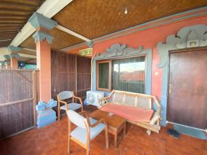 Foto dalla galleria di LS Hotel - 5 Minutes to the Beach by Micky Studio a Kuta