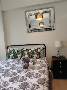 LDN 6F - Two Palm Tree Villas客房内的一张或多张床位
