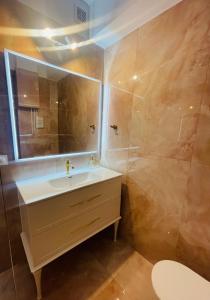 Koupelna v ubytování Yellow House Kassiopi