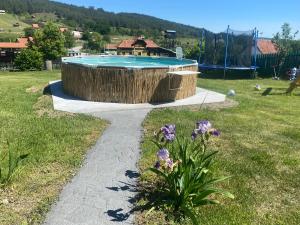Πισίνα στο ή κοντά στο Apartment Sarganska Osmica