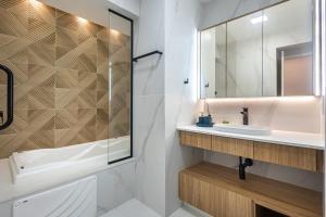 Ένα μπάνιο στο Majestic Sunset Condo Arpoador +32 φωτογραφίες