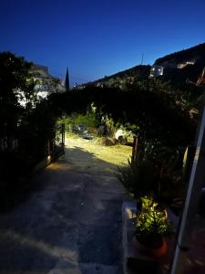 Nespecifikovaný výhled na hory nebo výhled na hory při pohledu z bed and breakfast