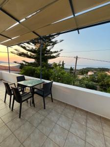 Φωτογραφία από το άλμπουμ του Villa Thea - Τhe View 1st floor στο Άνω Γερακάρι