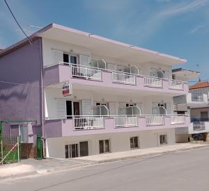 Budova, kde se apartmán nachází