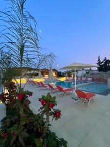 Bazén v ubytování Hotel Vila Kalcuni Sarande nebo v jeho okolí