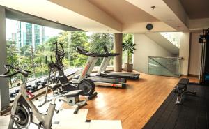 Fitness centrum a/nebo fitness zařízení v ubytování V Grand Hotel, a member of Radisson Individuals
