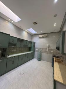 Η κουζίνα ή μικρή κουζίνα στο aloha chalet