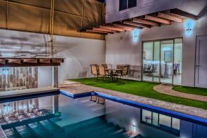 Casa con piscina y comedor en F8 Private Pool Handicap access, Fiber Optic WiFi, en Puerto Peñasco