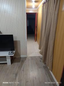 Μια τηλεόραση ή/και κέντρο ψυχαγωγίας στο casa en arriendo