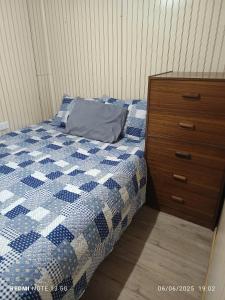 Ένα ή περισσότερα κρεβάτια σε δωμάτιο στο casa en arriendo