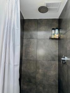 Un baño de EasyHouse