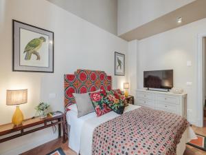 Imagen de la galería de Apartment in Lucca near Guinigi Tower, en Lucca